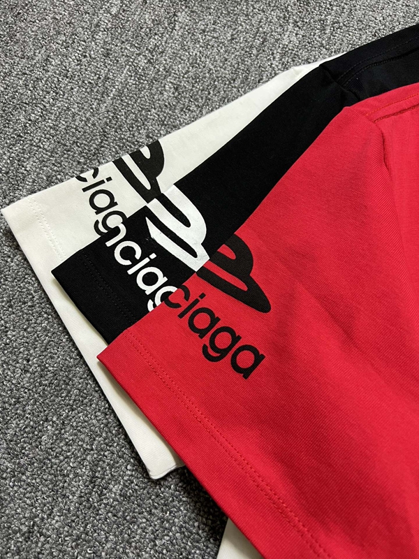 ブランドTシャツ着用イメージ